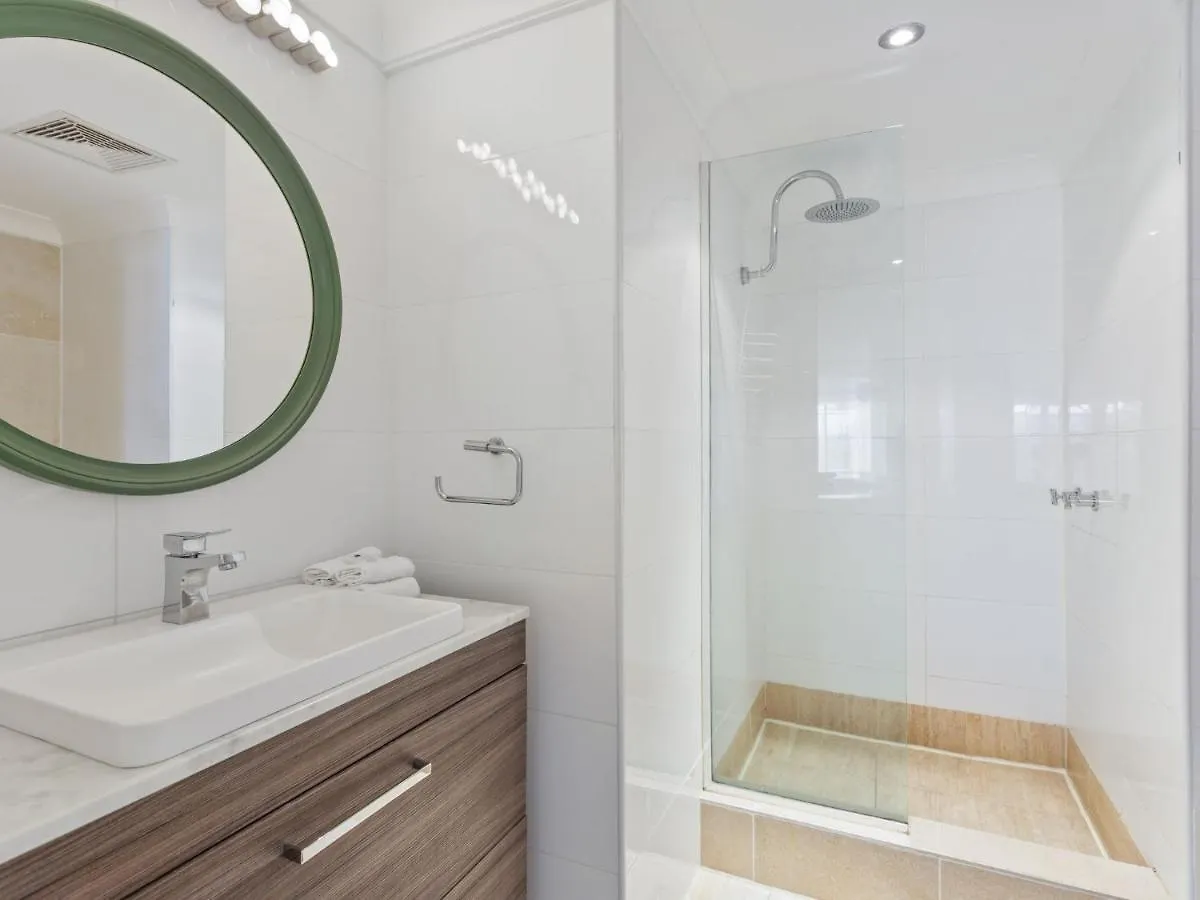 Spacious 3 Bedroom Family Apartment Gold Coast