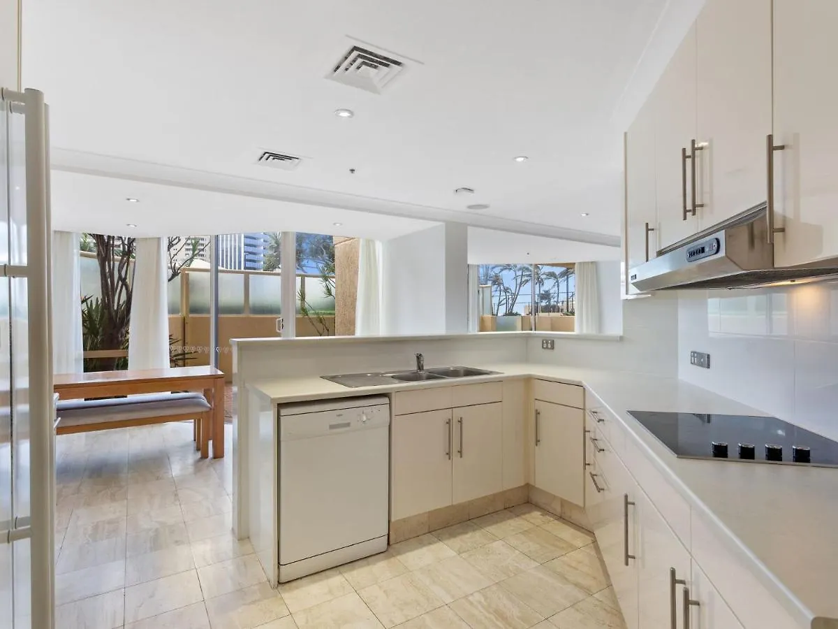 Spacious 3 Bedroom Family Apartment Gold Coast