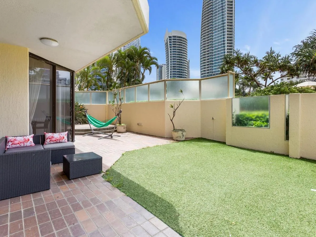Spacious 3 Bedroom Family Apartment Gold Coast