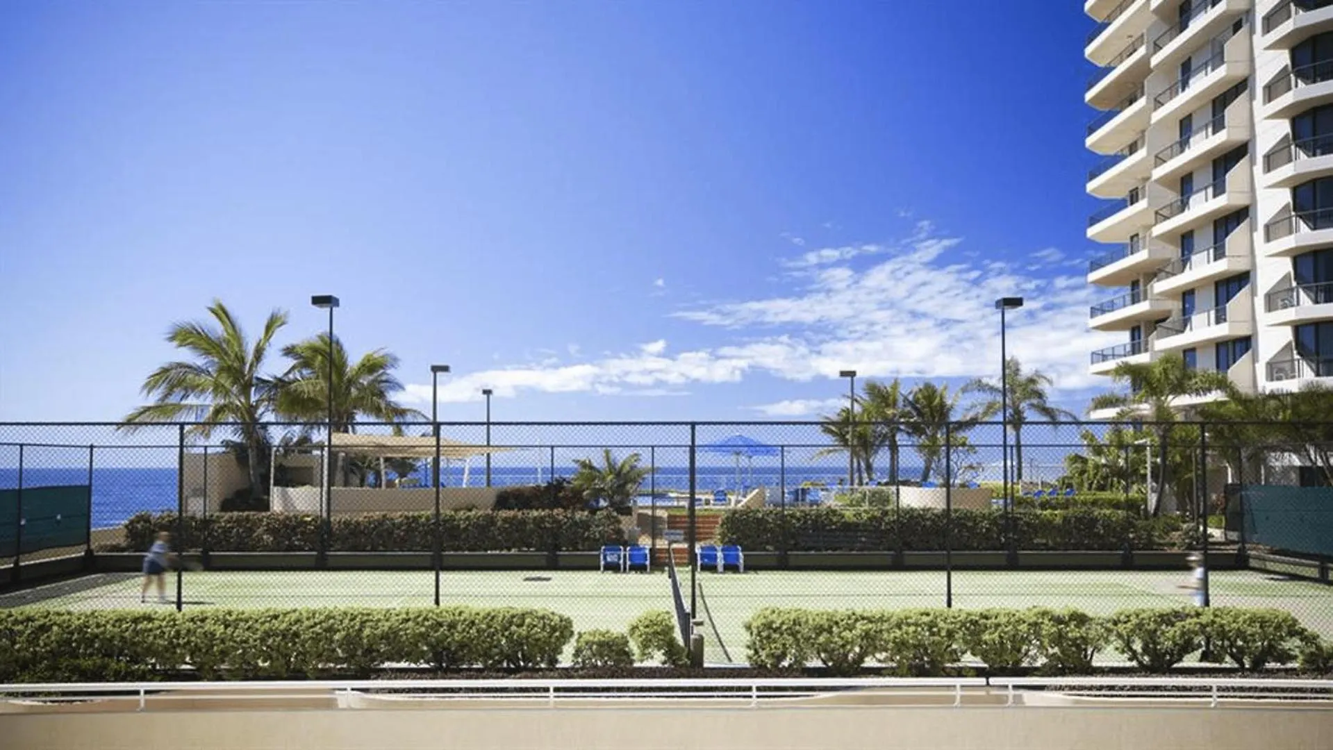 Spacious 3 Bedroom Family Apartment Gold Coast Australia